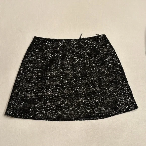 NWT In The Mood For Love Naisha Sequined Mesh Mini Skirt - Picture 5 of 7